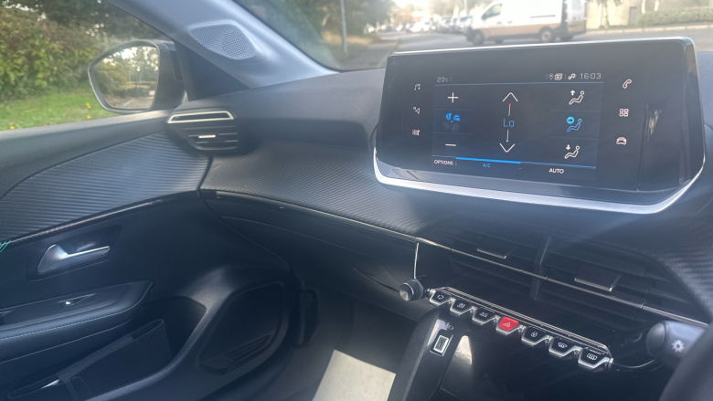 Peugeot 208 1.2 PureTech 100 Allure Premium + 5dr Petrol Hatchback